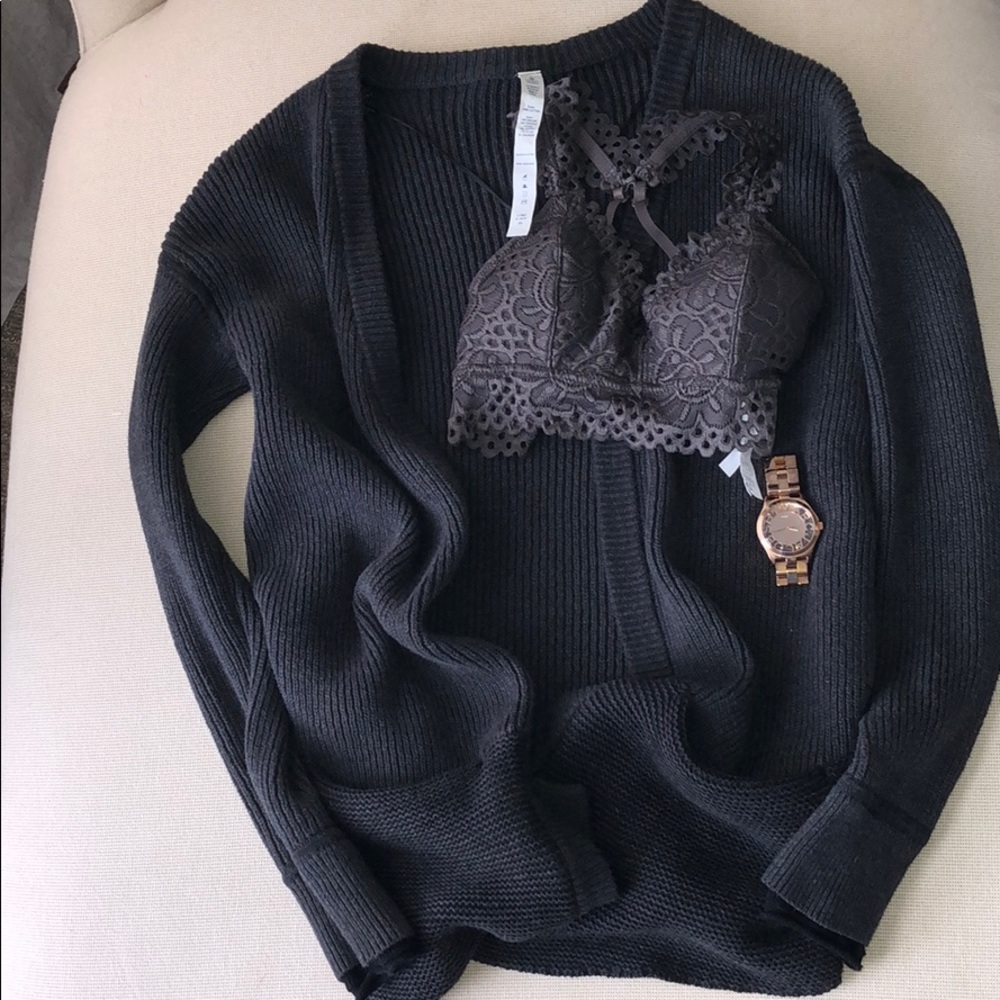 LULULEMON Grey Knit Vestigan